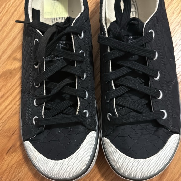 Keens women Elsa quilted shoes - Picture 6 of 7